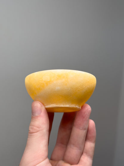 Mango calcite bowl