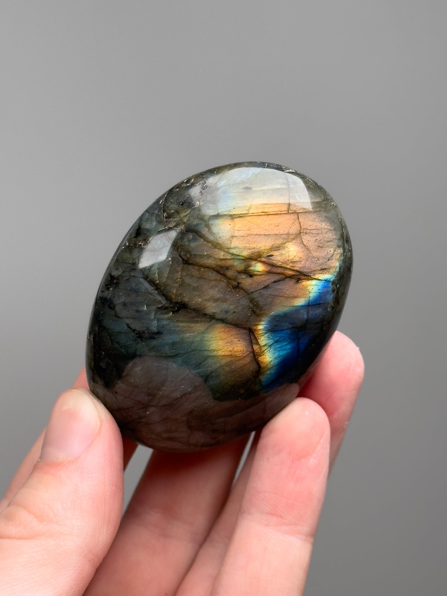 Labradorite palm stone