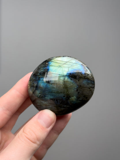 Labradorite palm stone