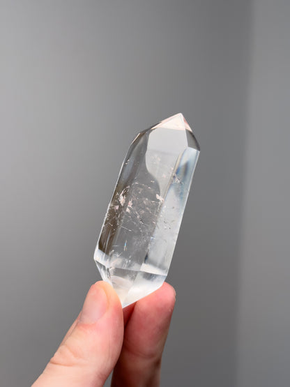 Clear quartz double terminated point