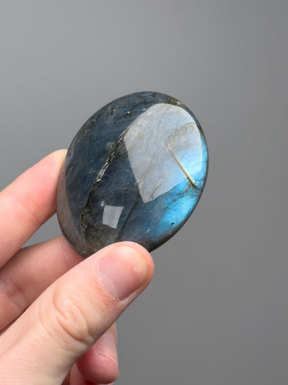 Labradorite palm stone