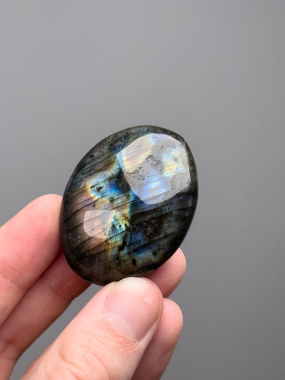 Labradorite palm stone