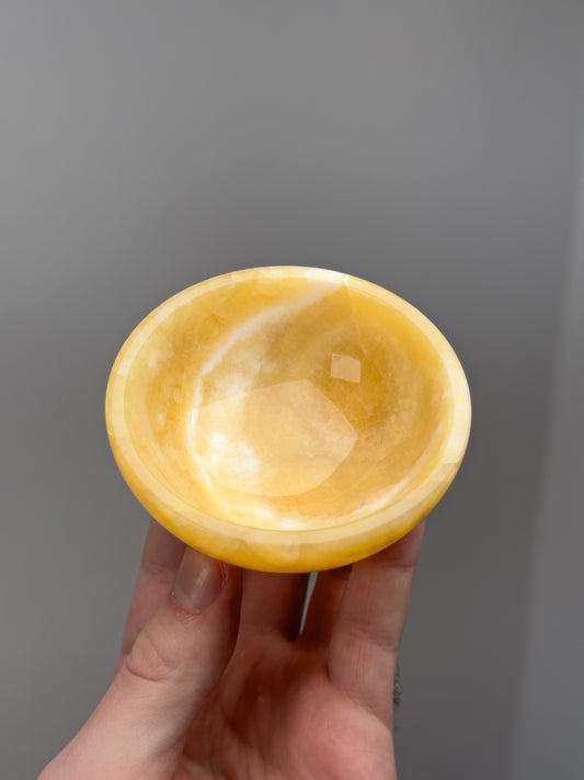 Mango calcite bowl