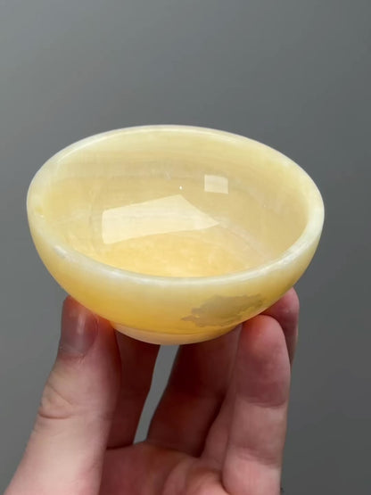 Mango calcite bowl